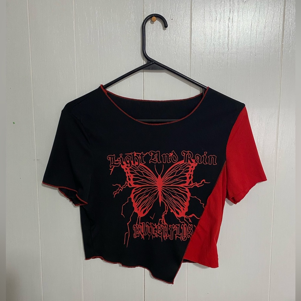 ROMWE NWOT Butterfly Crop Top - Black / Red